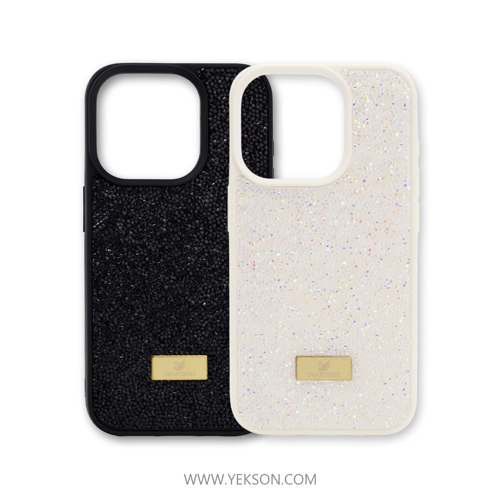 گارد سوارسکی آیفون 15PRO